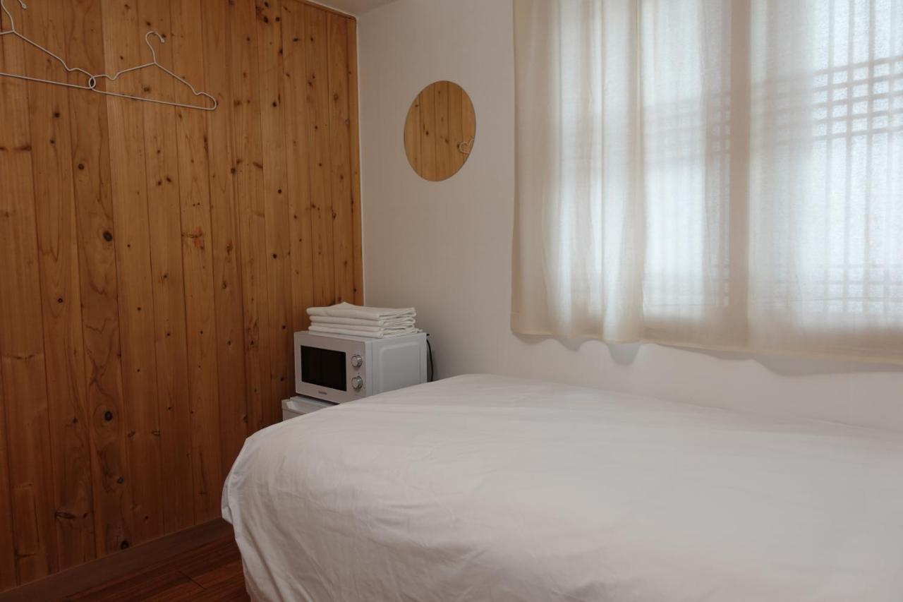 Hostel Jl In Chung-Jeong Seoul Exterior photo