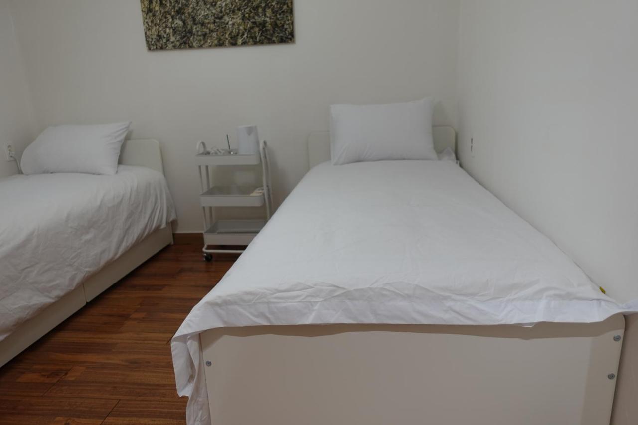 Hostel Jl In Chung-Jeong Seoul Exterior photo